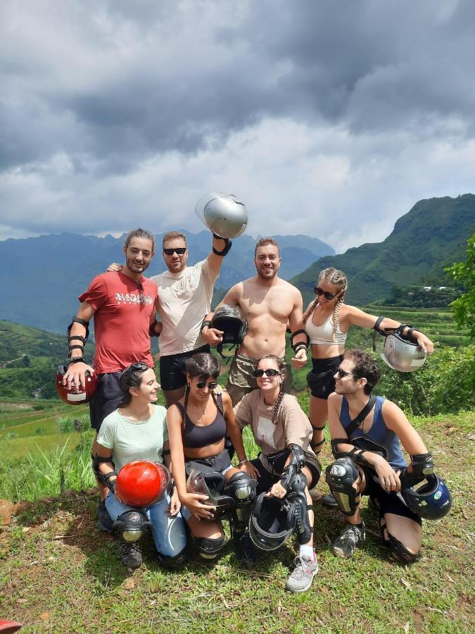 Hg Hostel Provide Tours & Motorbikes Хазянг Екстер'єр фото